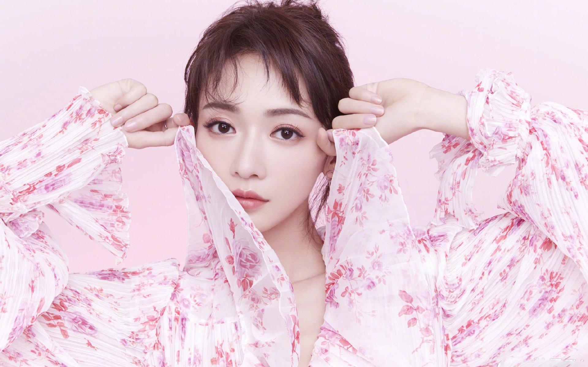 开云全站-西甲强队鏖战，精彩比赛和战术变化不断推陈出新，西甲阵营